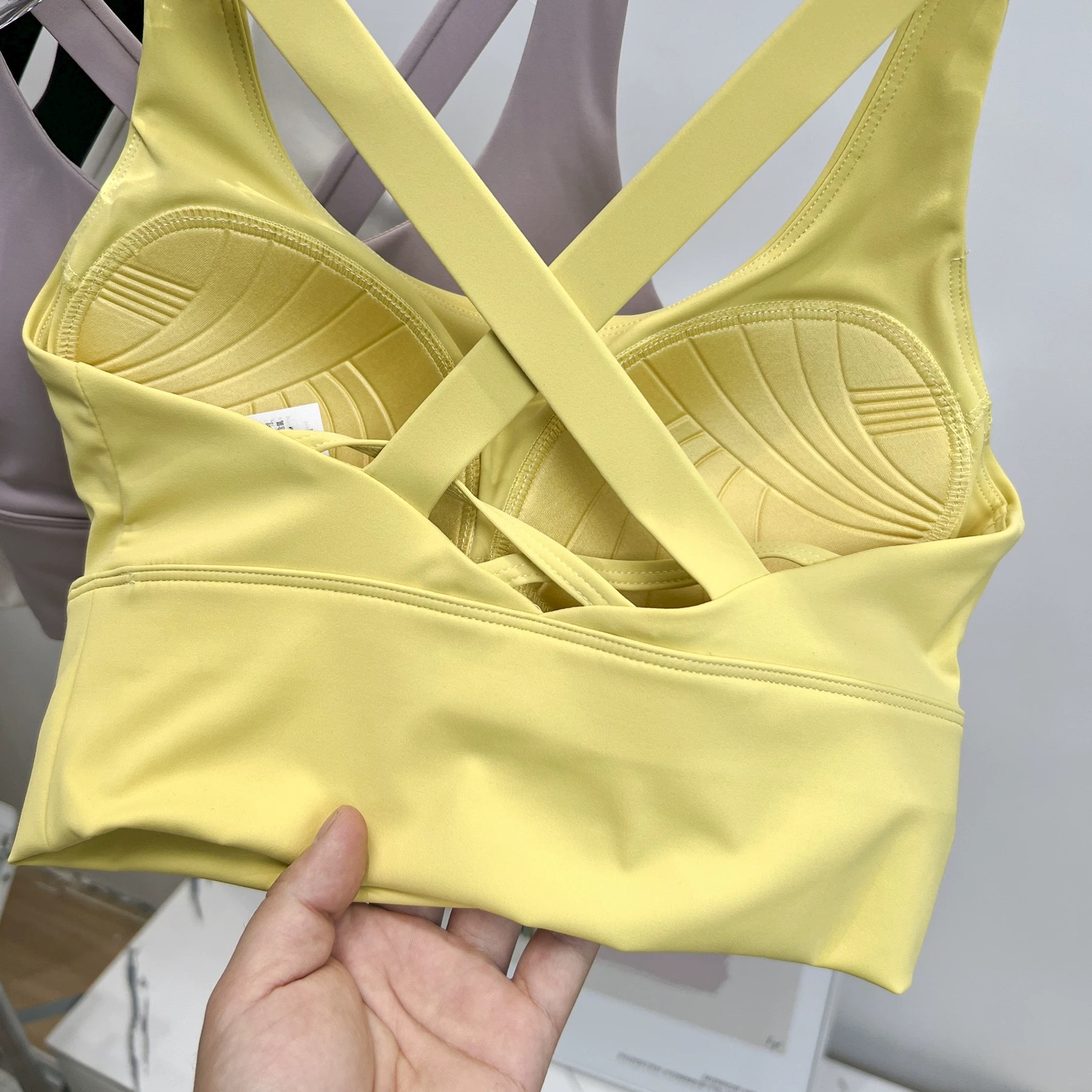 Shockproof Running & Yoga Bra  - огляд і ціна Minimizer Bra Women
